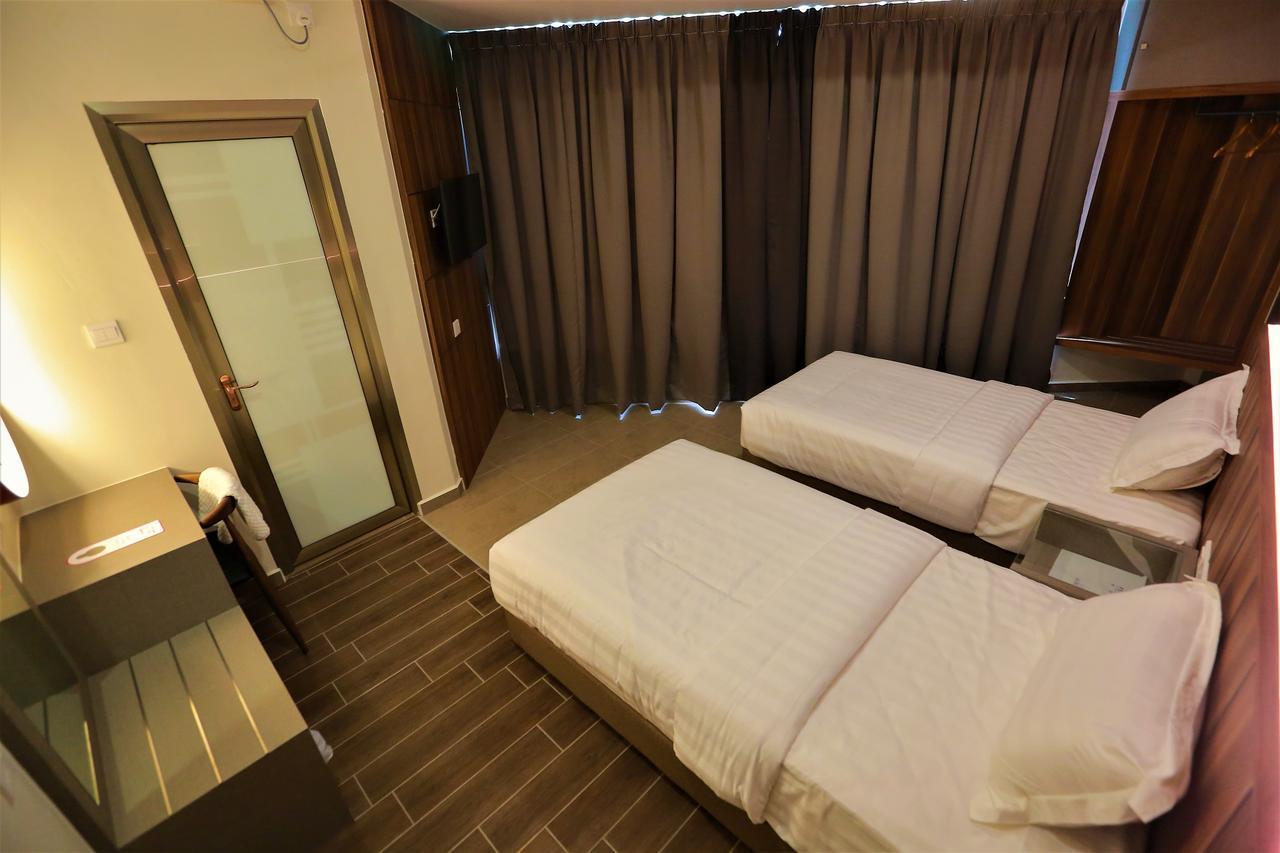 Pantai Regal Boutique Hotel Kuantan Exterior foto