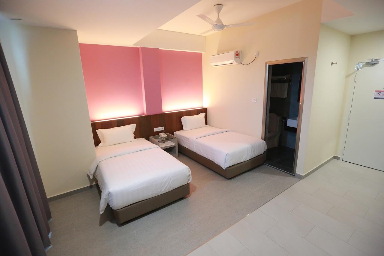 Pantai Regal Boutique Hotel Kuantan Exterior foto